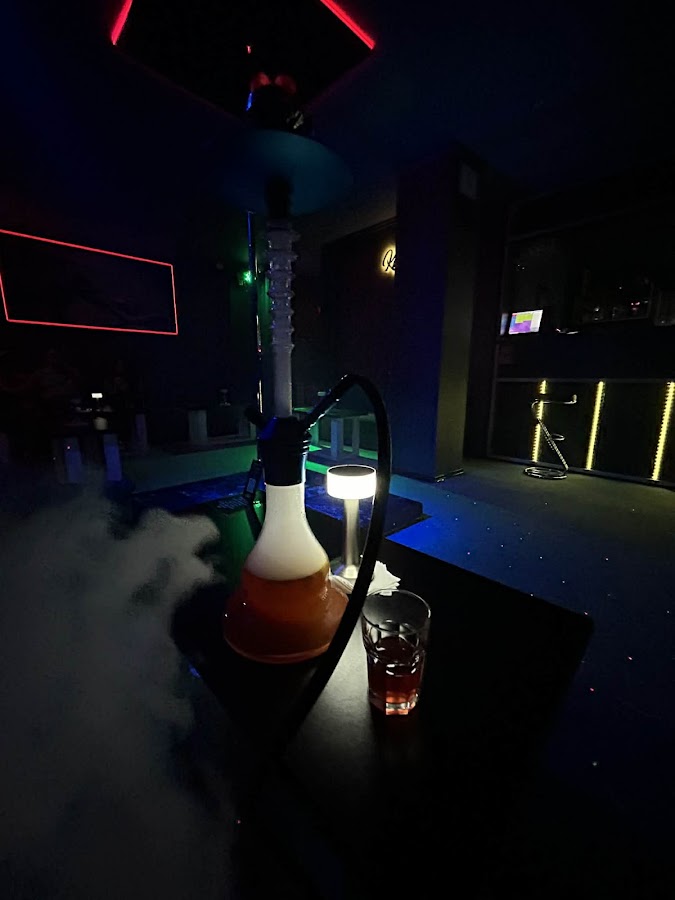 Fotografie a Karma bar și mai mult
