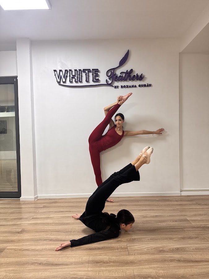 Foto von Scoala de Dans si Fitness “White Feathers”