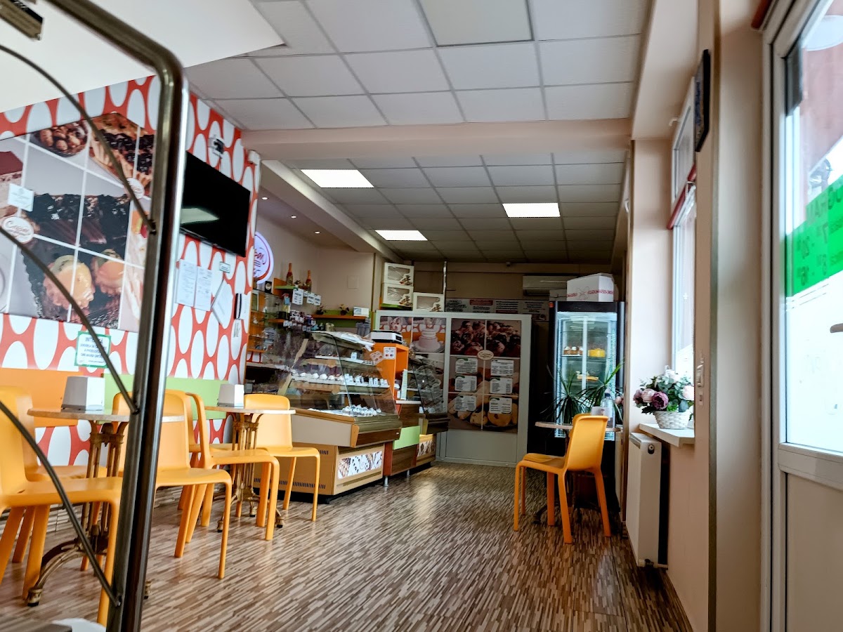 Fotografie de Patiserie - Cofetărie Crispan