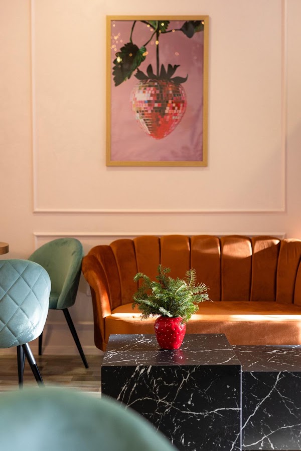 Foto von Fraises Au Chocolat | Dessert Shop