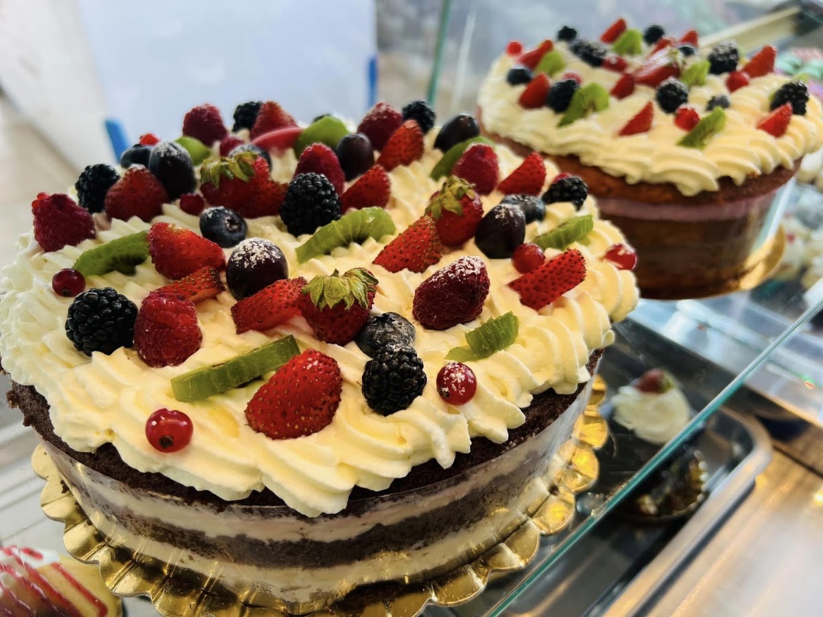 Fotografie de Dolci Delizia - Cofetarie Bacau | Torturi, Prajituri, Candy Bar | Evenimente si Nunta Bacau
