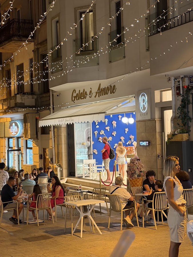 Photo de RARA Gelato ę Amore