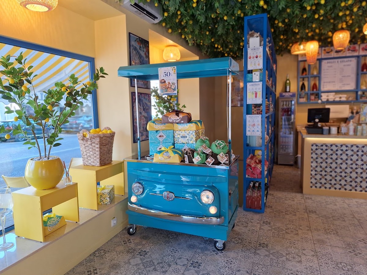 Fotografie de DOLCE LIMONE