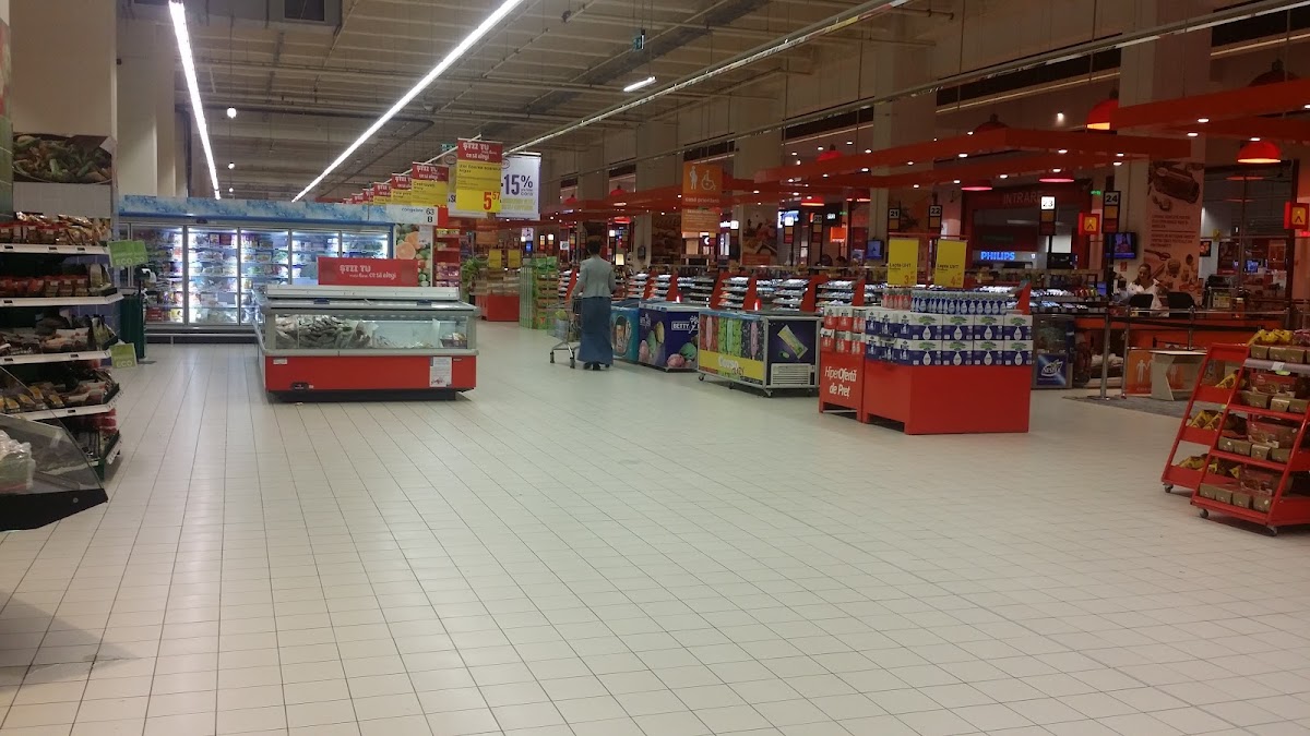 Photo de Carrefour Brătianu