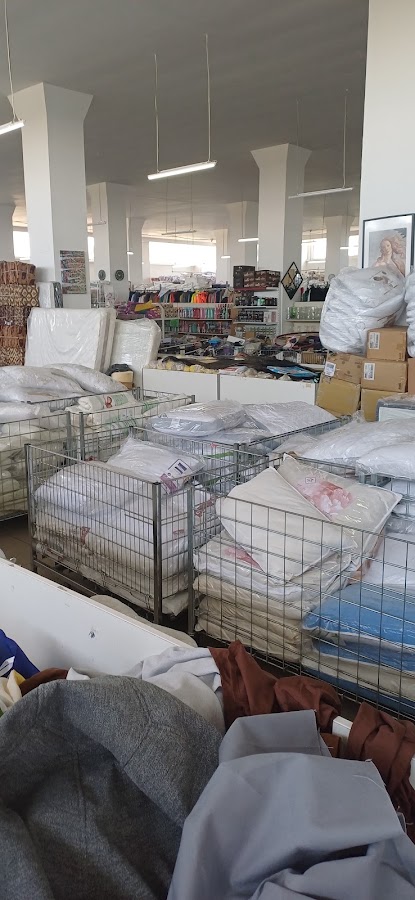 Foto von ASE MALL Etaj 3 - Marfuri Confiscate