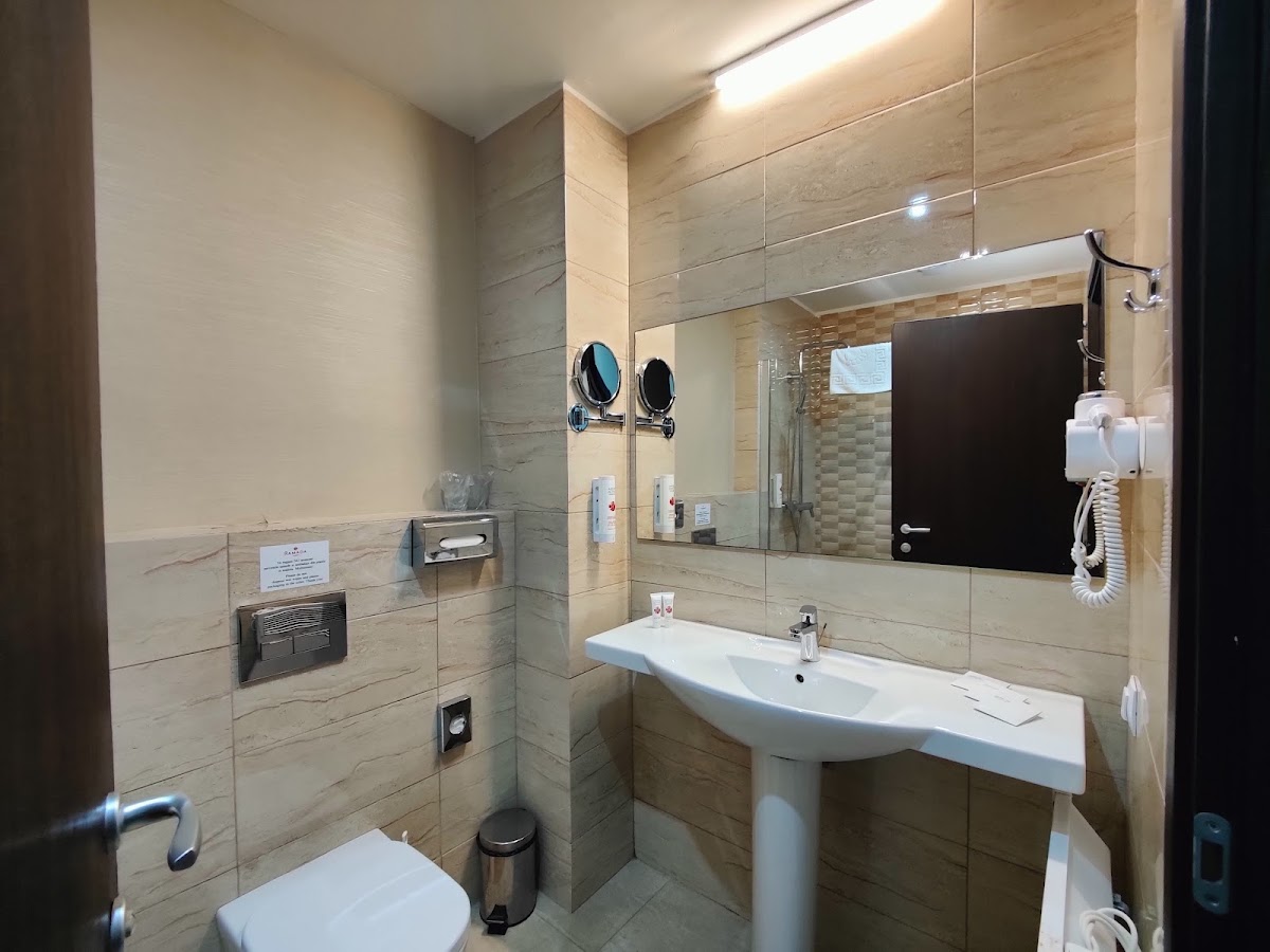 Photo de Ramada by Wyndham Constanta
