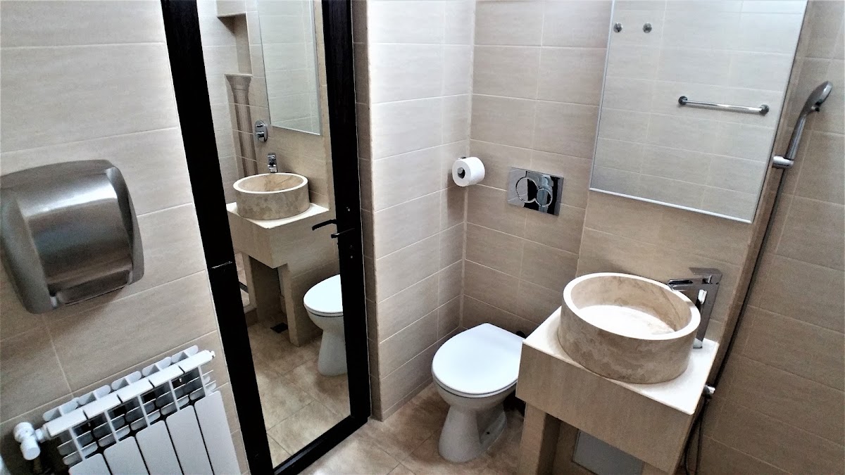 Foto di S.C. CAZARE REGIM HOTELIER S.R.L.