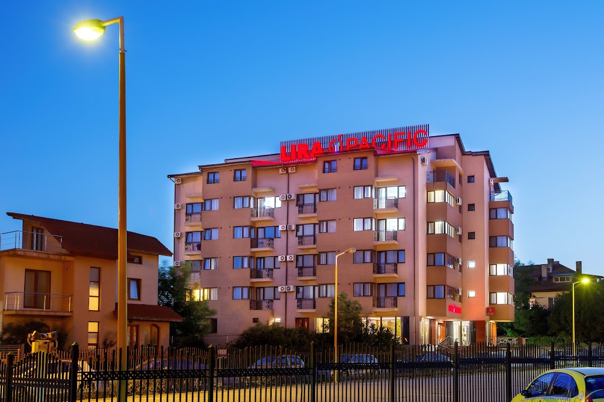 Photo of Hotel Lira Pacific