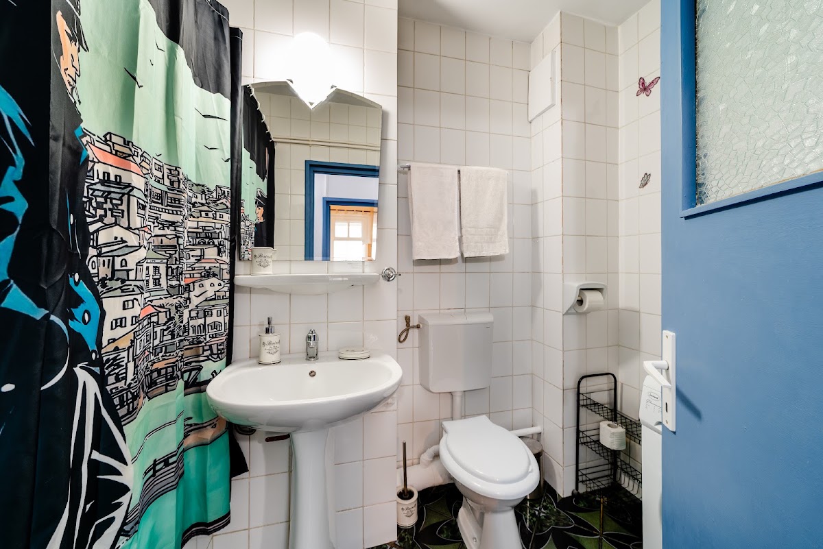 Foto di Central Art Apartment with Treasure Hunt - Free Parking & Self Check-in