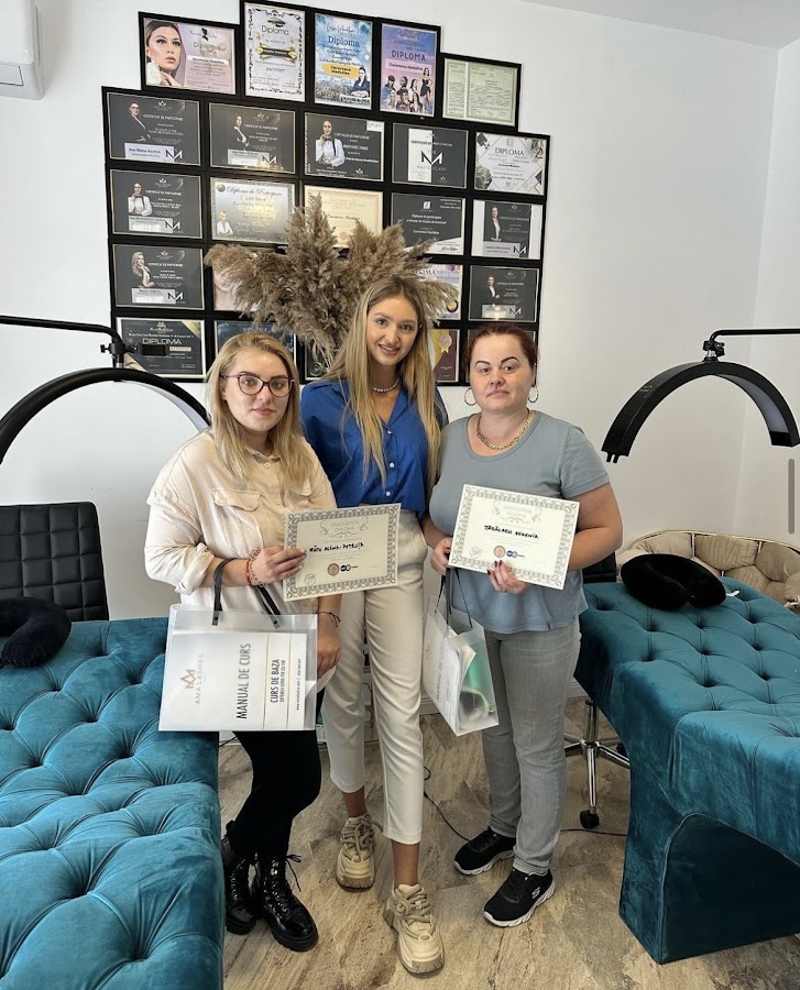 Foto di MA Beauty Salon & Academy Constanta. Salon & Cursuri Unghii cu Gel, Extensii Gene Constanta