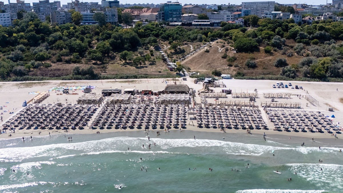 Foto von Plaja Neversea