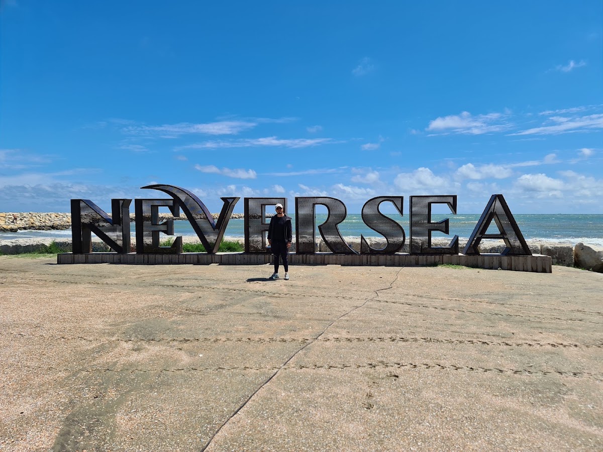 Foto von Plaja Neversea