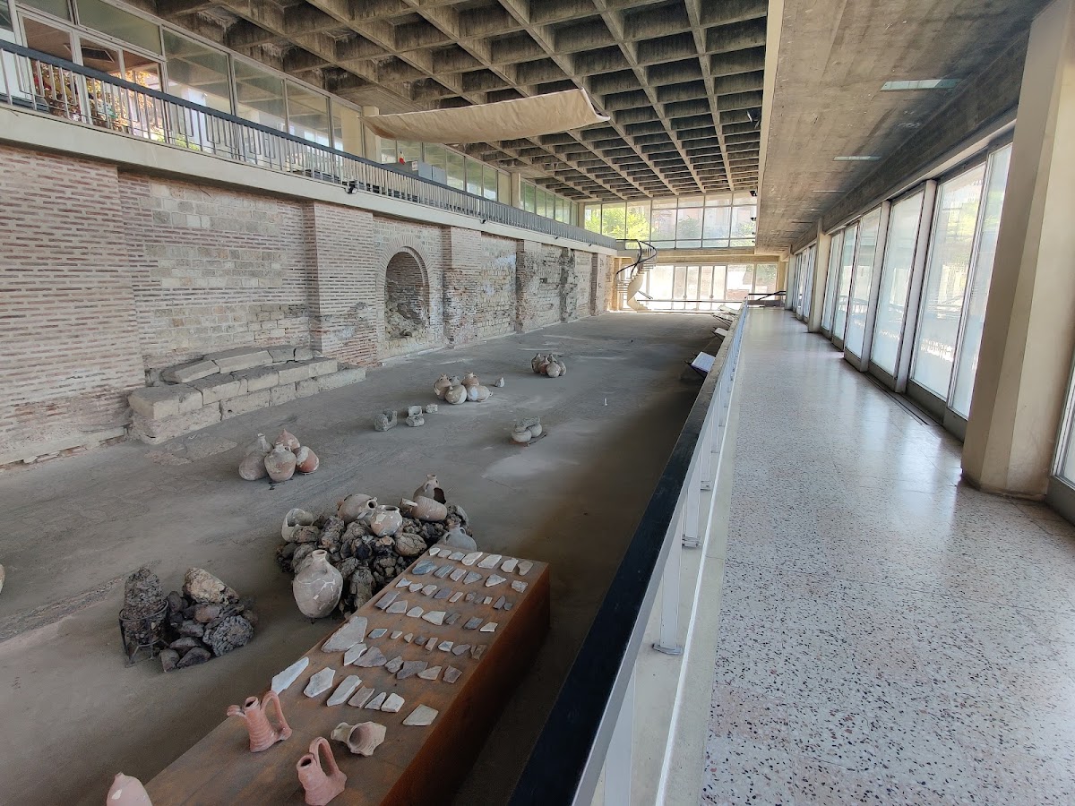 Photo of Edificiul Roman cu Mozaic