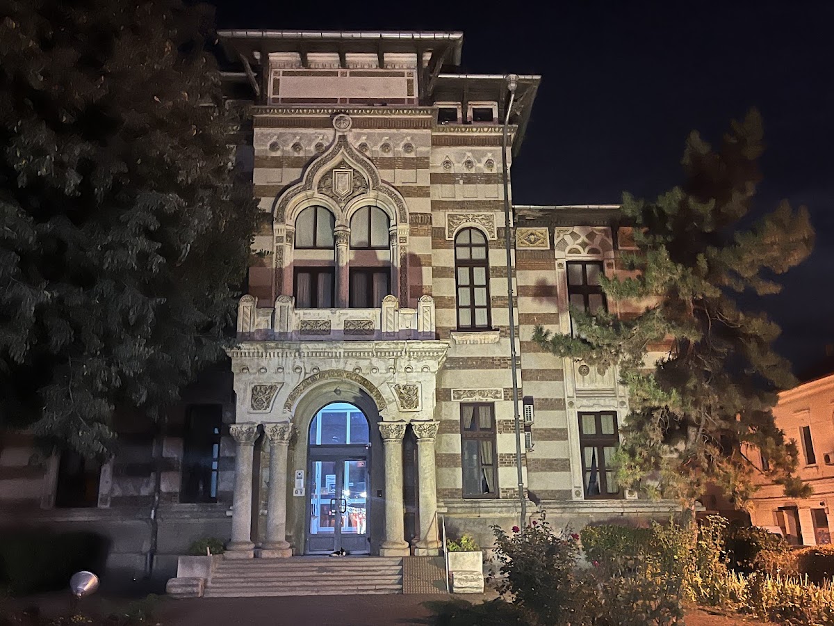 Foto di Muzeul de Artă Populară
