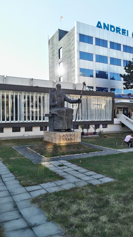Foto di Parcul Regina Maria - Casa de Cultură