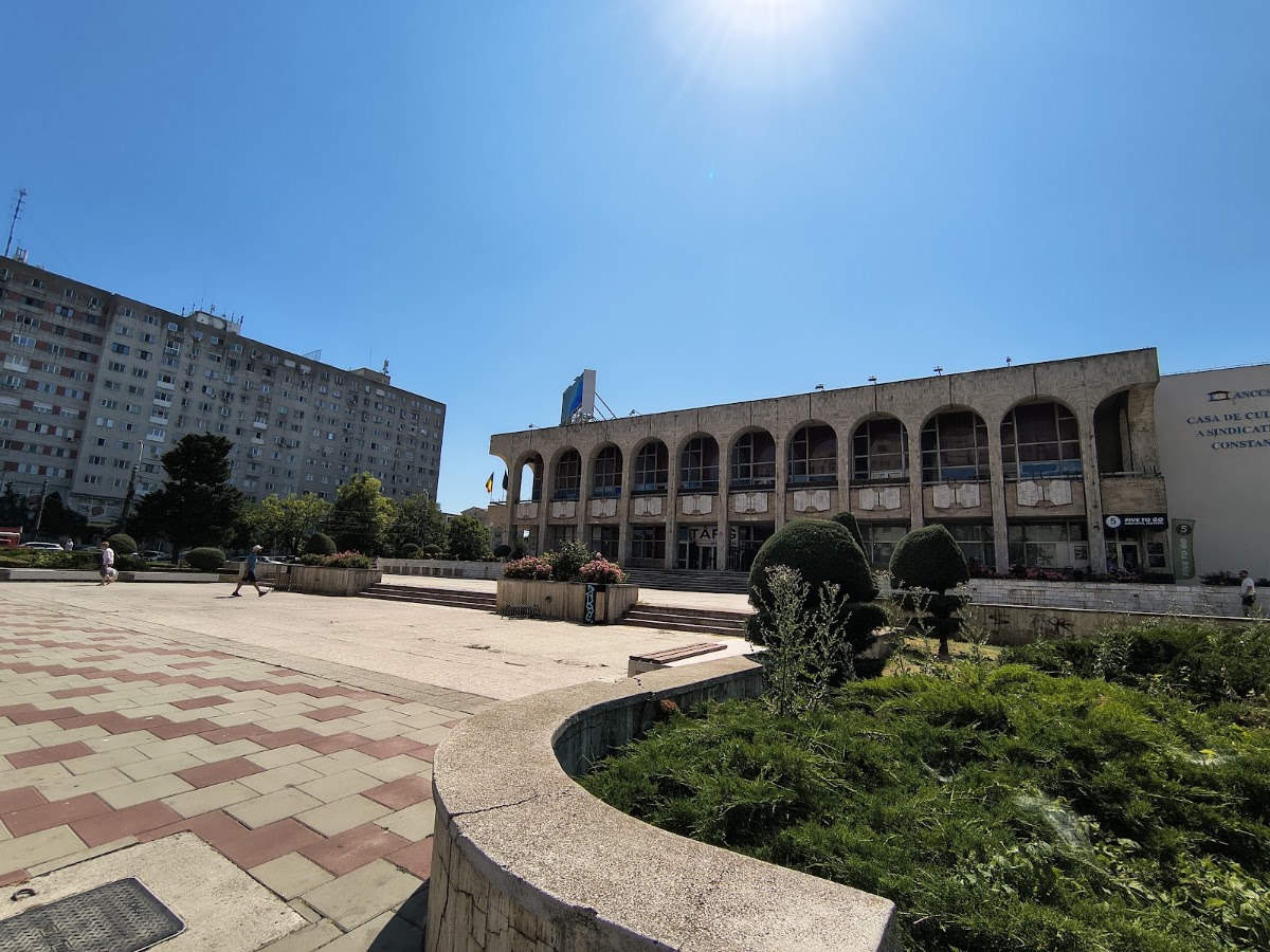 Foto di Parcul Regina Maria - Casa de Cultură