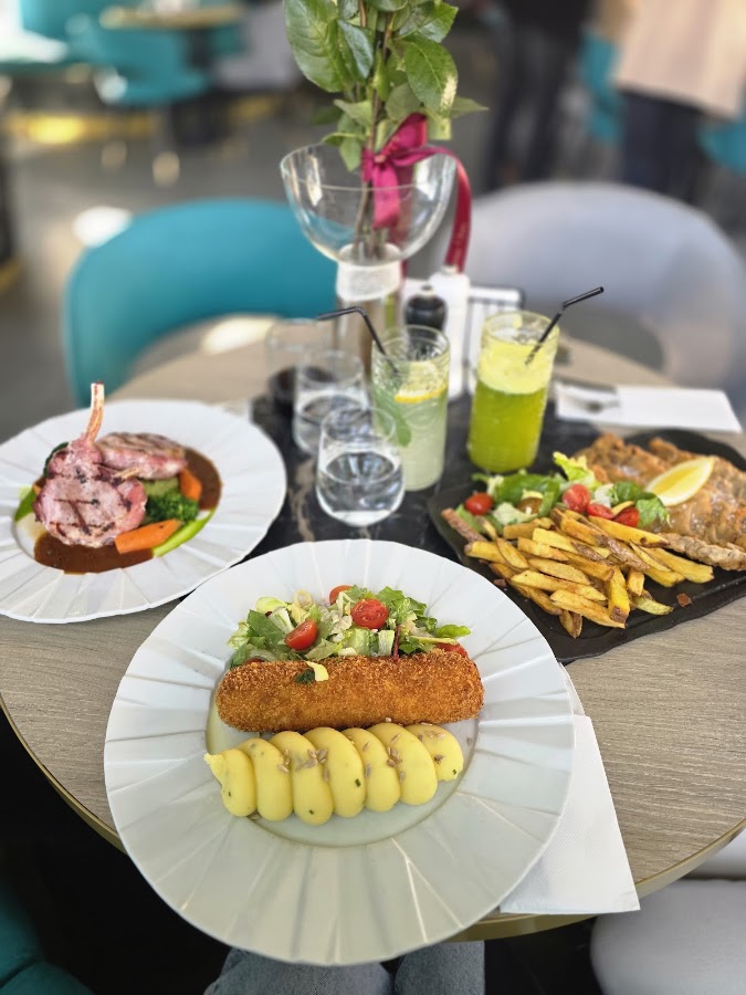 Photo de RoyalBistro Cafe