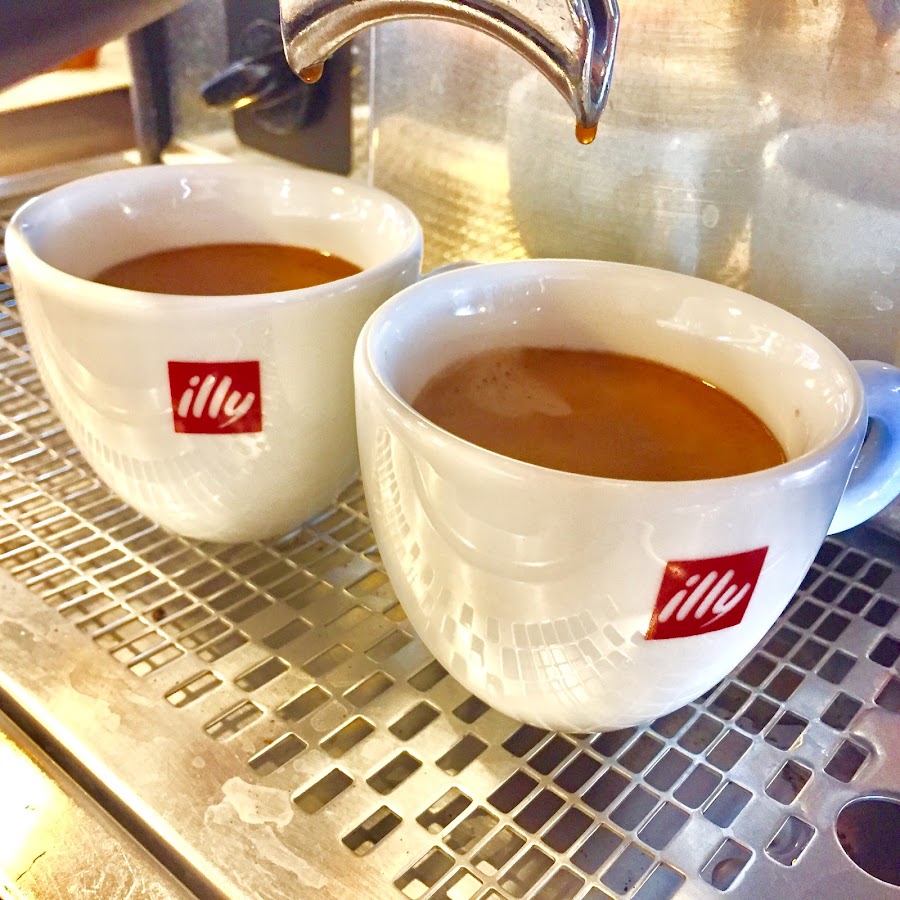 Foto di HUB Cafe Tomis Mall