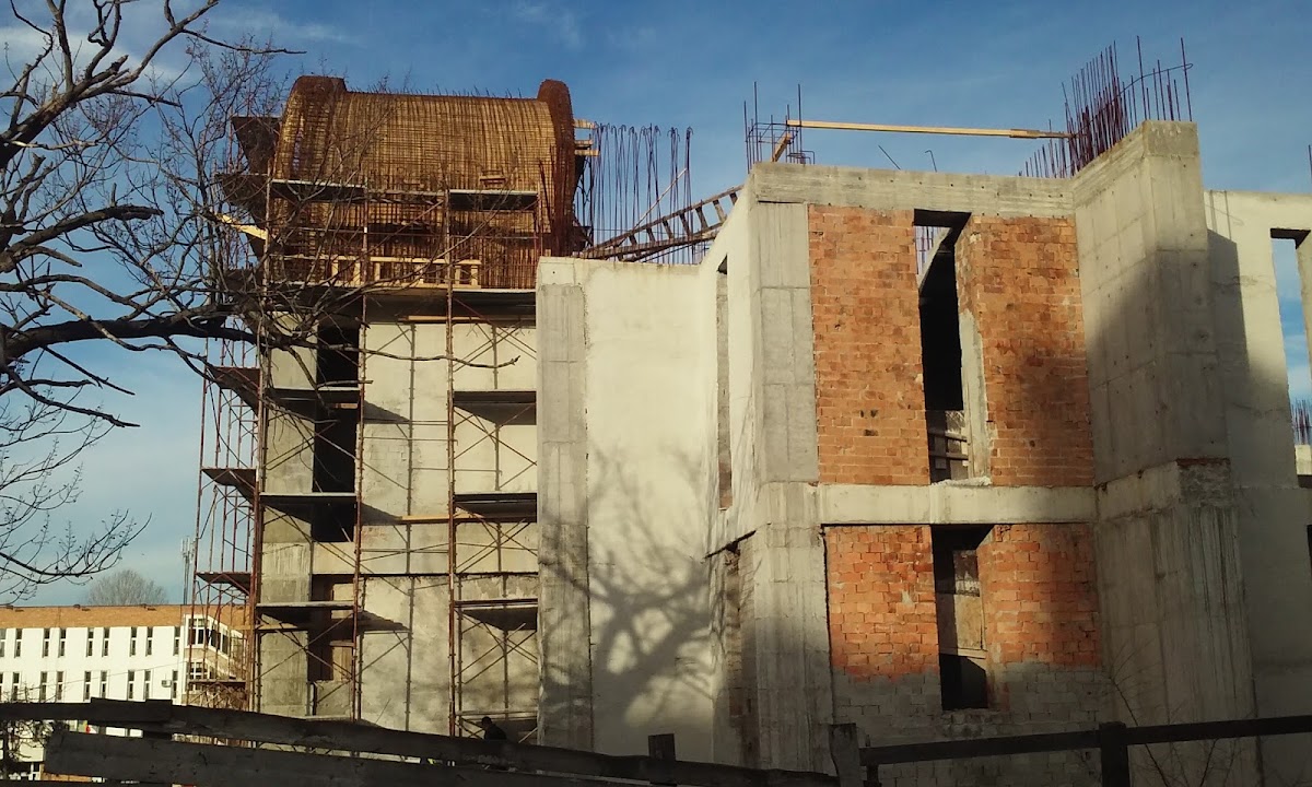 Foto von Catedrala Eroilor Neamului-in constructie
