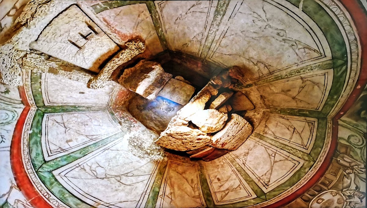 Photo de Mormântul Pictat HYPOGEU