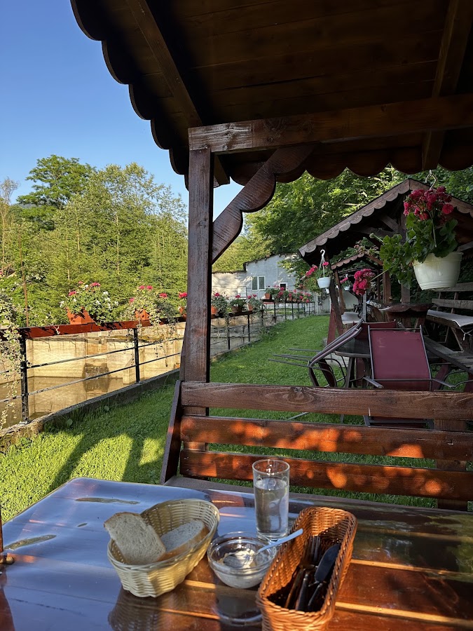 Photo of Păstrăvăria Strâmba (Păstrăv la Grătar)