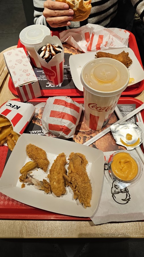 Photo de KFC Bistrița Drive-Thru