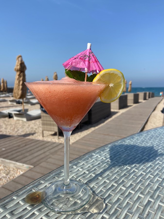 Foto di Azuma Beach