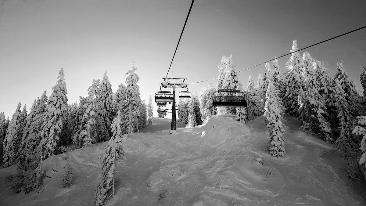 Foto von Eden Ski & Snowboard School - Scoala Ski si Snowboard Poiana Brasov
