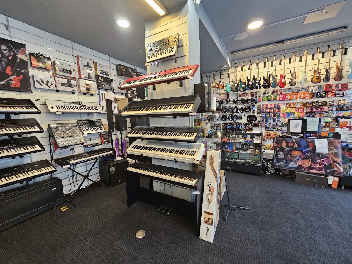 Photo de M&C Musical Instruments Constanta