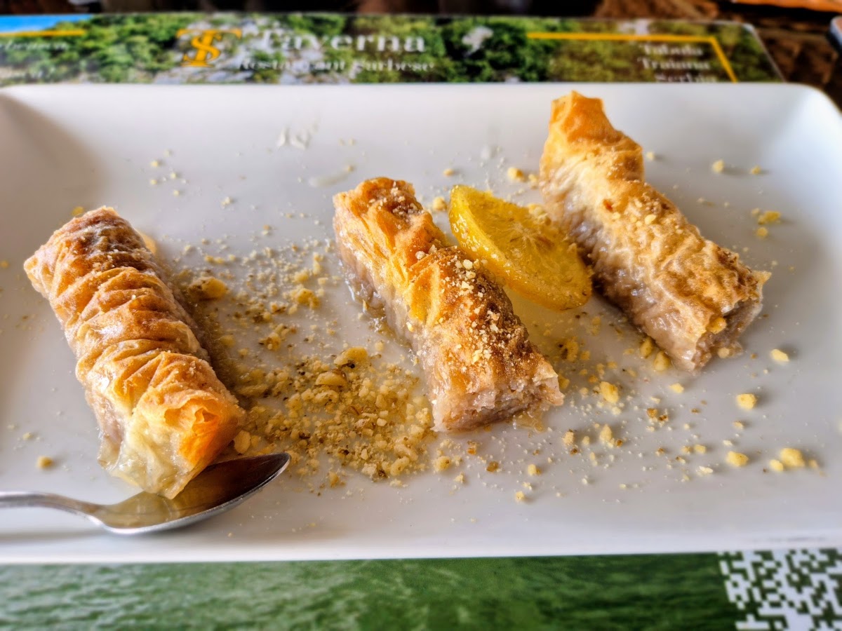 Foto von Taverna