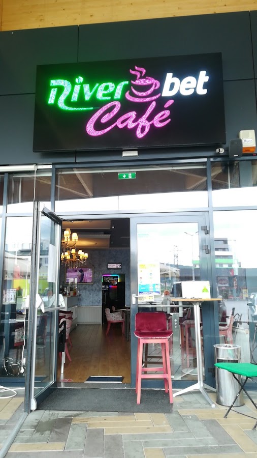 Foto di River Bet Café