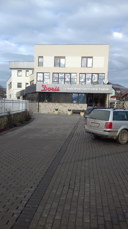 Foto di Cofetăria Doris (Bistrița)