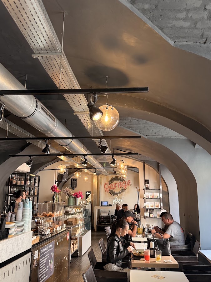 Foto di Garage Cafe - specialty coffee & roastery