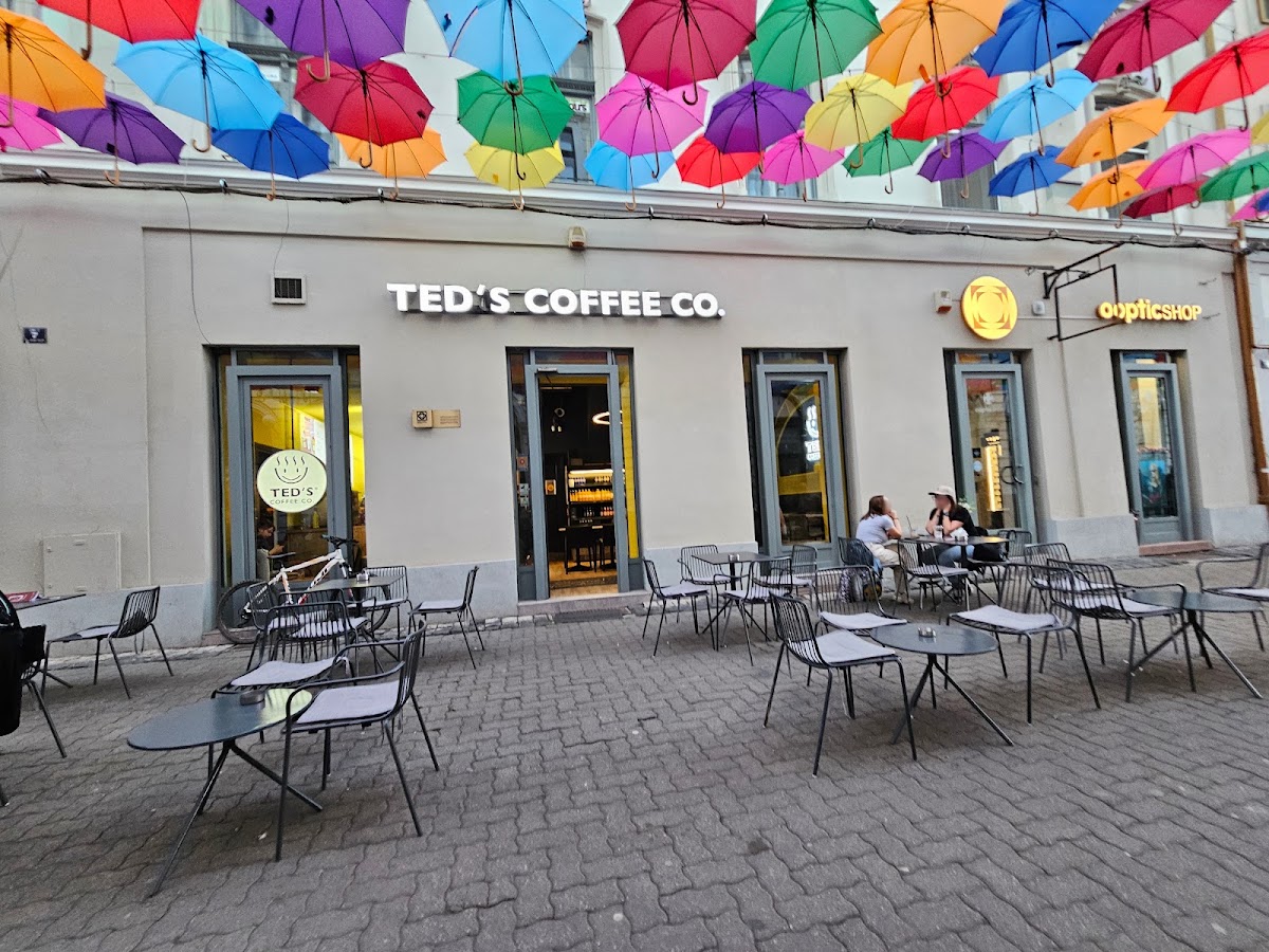 Fotografie cu TED'S COFFEE CO. Operei
