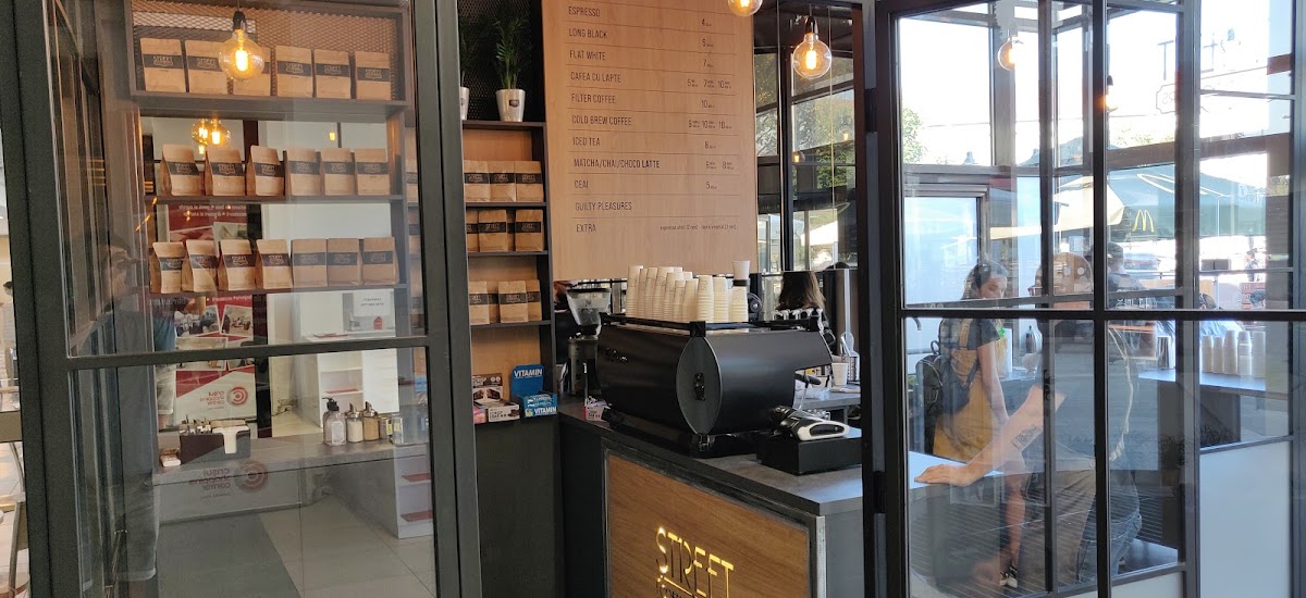 Foto di Torrefattori di Caffè Street (Crisul Shopping Center)