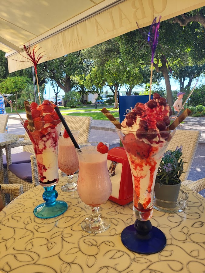 Fotografie de GELATERIA OBALA- Eiscafe