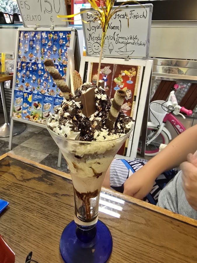 Fotografie de GELATERIA OBALA- Eiscafe