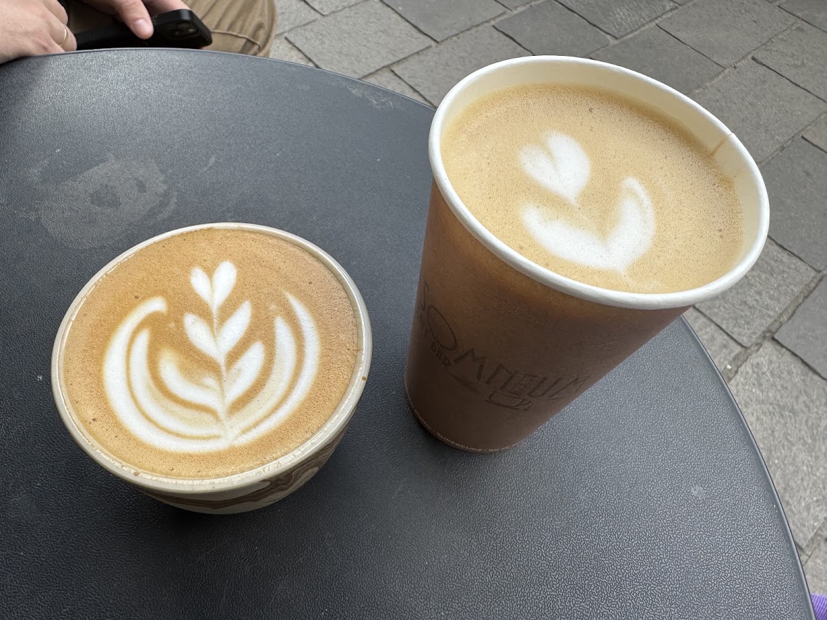 Foto von Somnium Cafe Bar