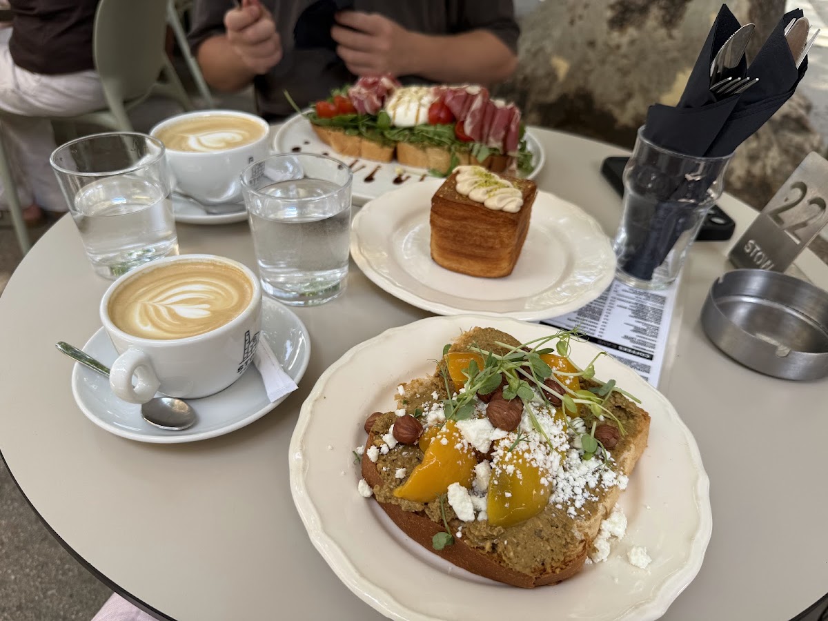 Foto di Stow Coffee Roasters Split — Specialty Coffee Shop