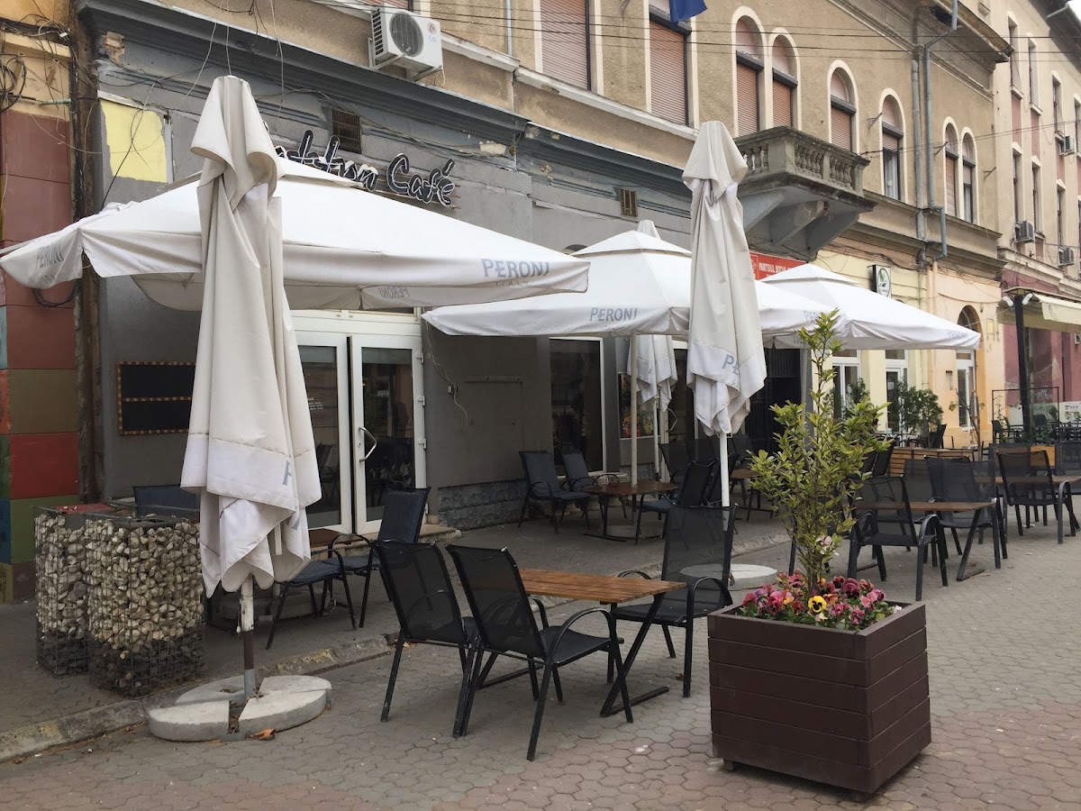 Fotografie cu Cotton Cafe