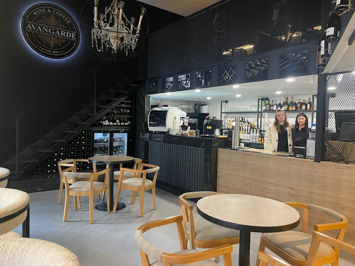 Photo de Avangarde - Vin & Café