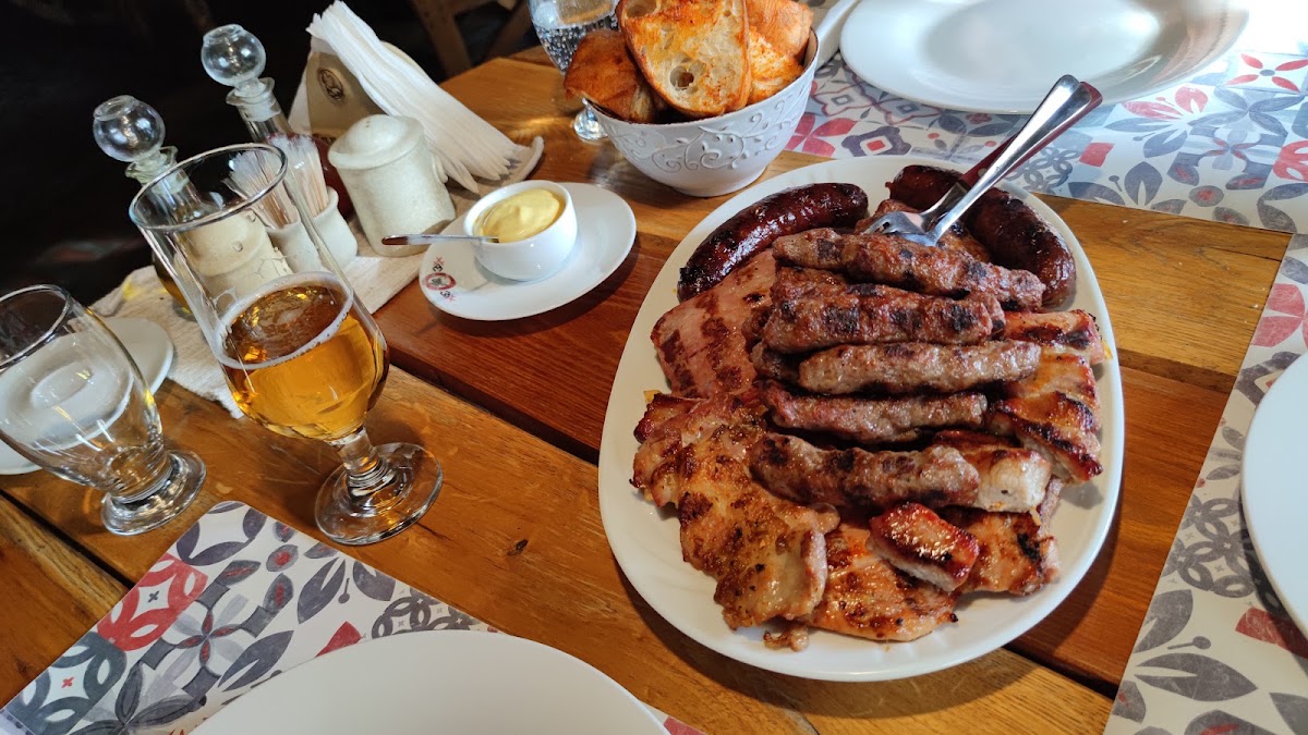 Photo de Curtea Berarilor La Fabrică