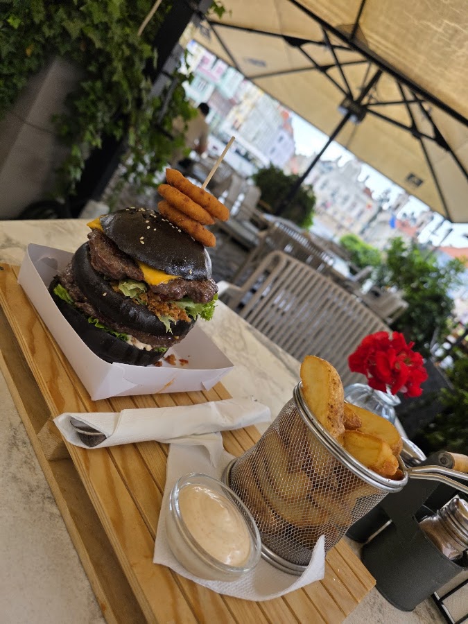 Fotografie de M Bistro