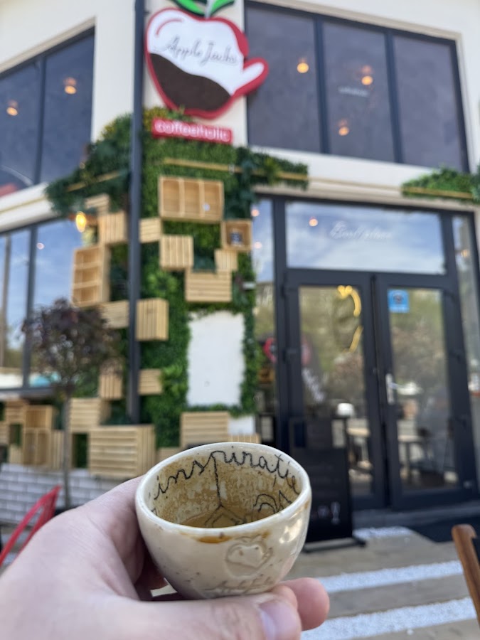 Photo de Apple Jacks Coffeeholic