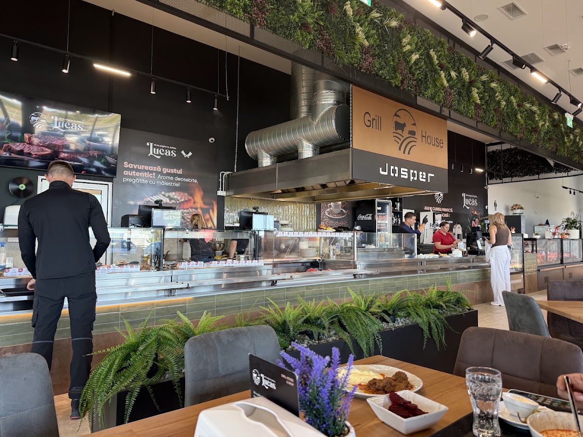 Foto von LUCAS GRILL HOUSE RESTAURANT