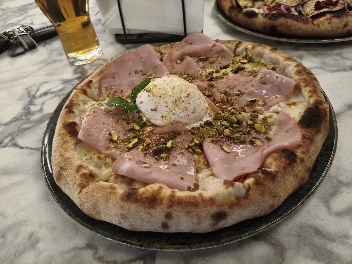 Foto von Neo Napoletana Pizzeria Timisoara