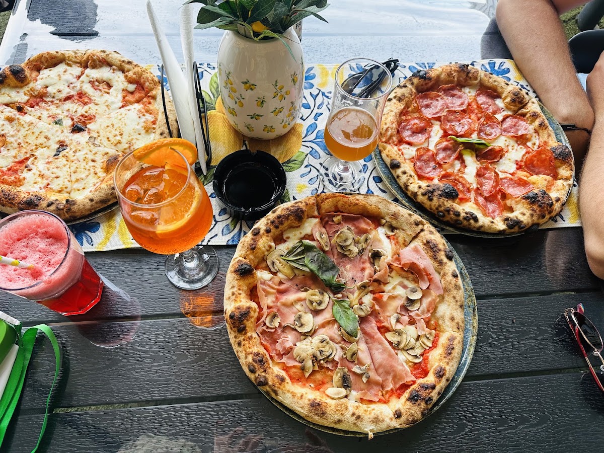 Foto von Neo Napoletana Pizzeria Timisoara