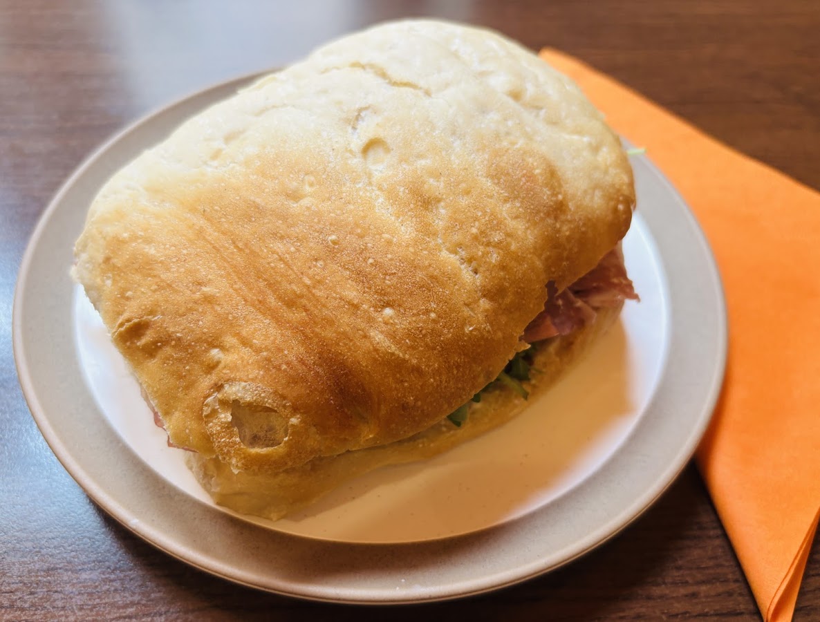 Fotografie de Yamy Bistro