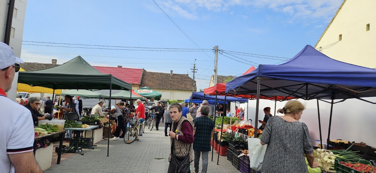 Foto von Piața Agroalimentară Jimbolia