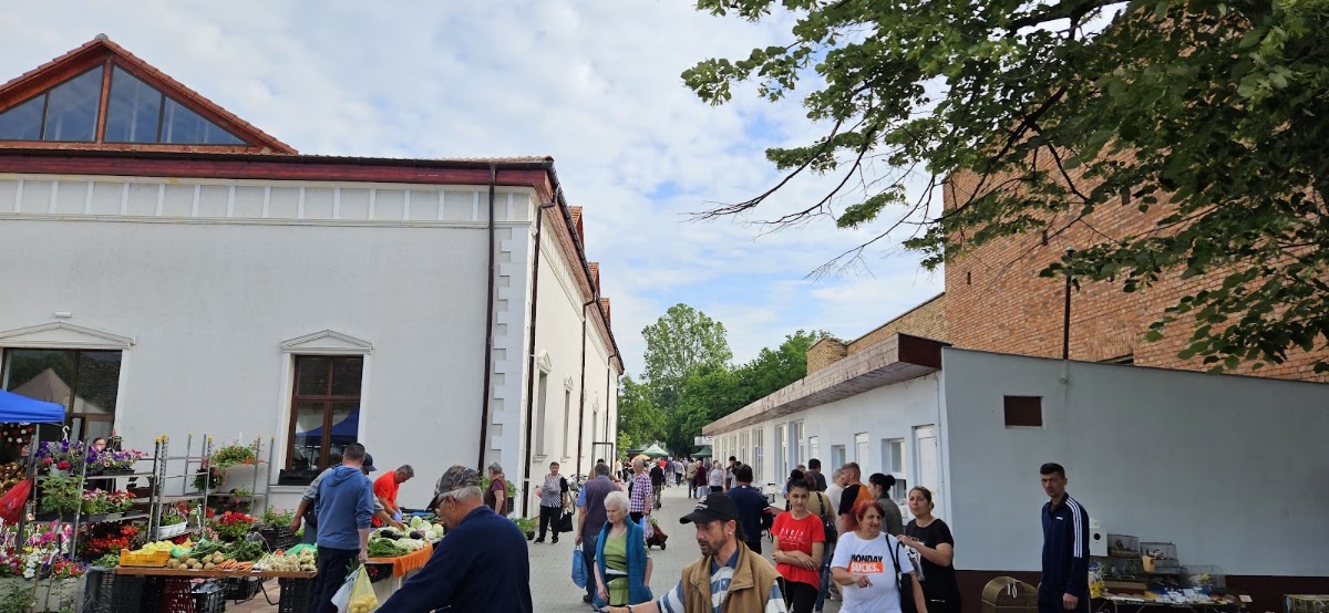 Foto von Piața Agroalimentară Jimbolia